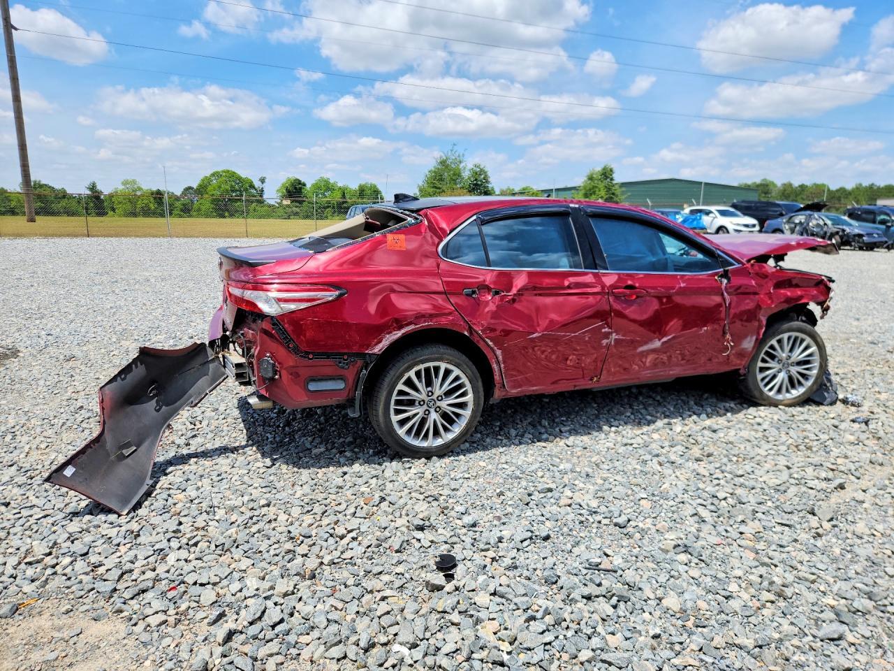 2018 Toyota Camry Xle - Фото 3