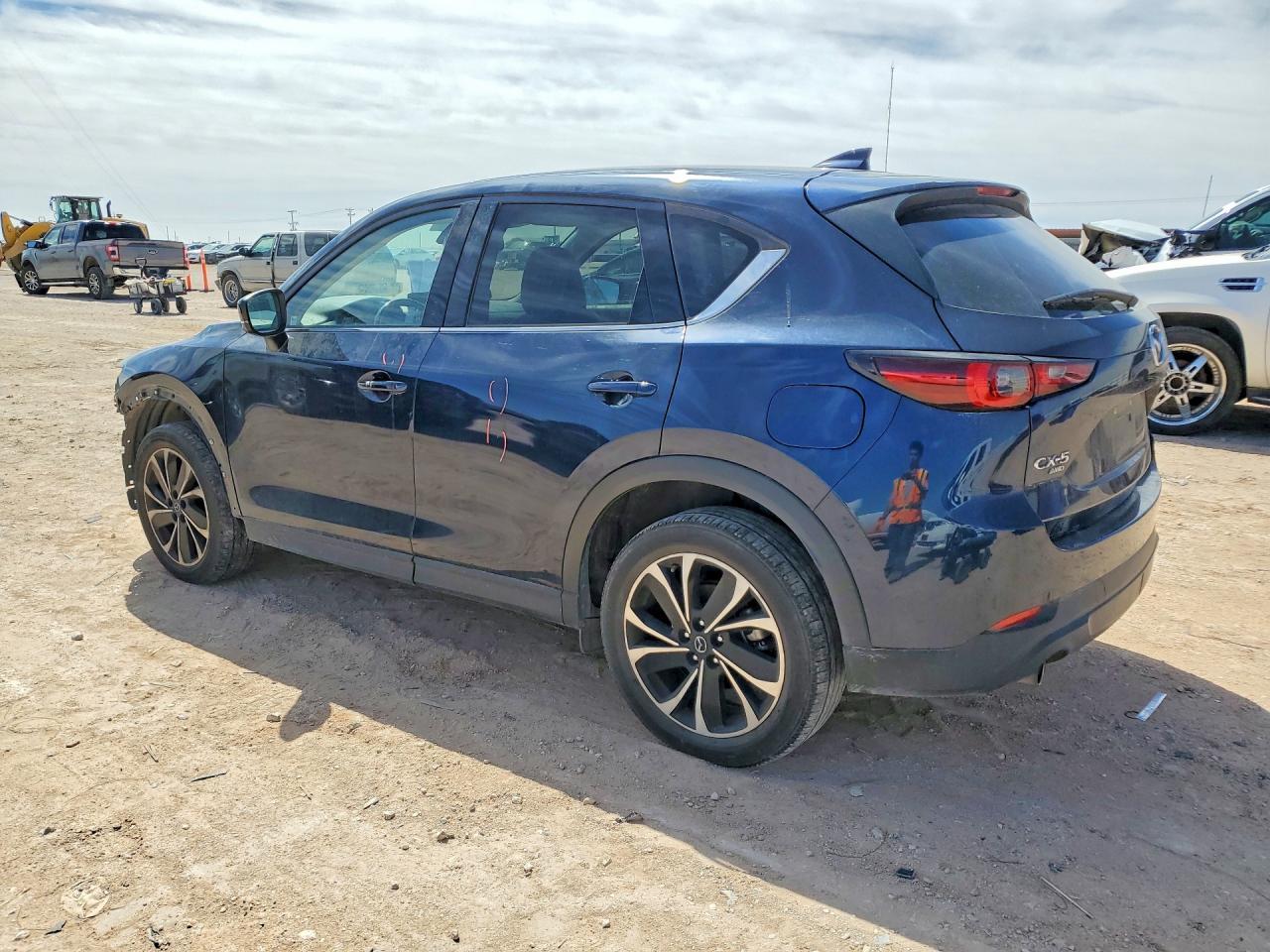2022 Mazda Cx-5 Premium - Фото 2