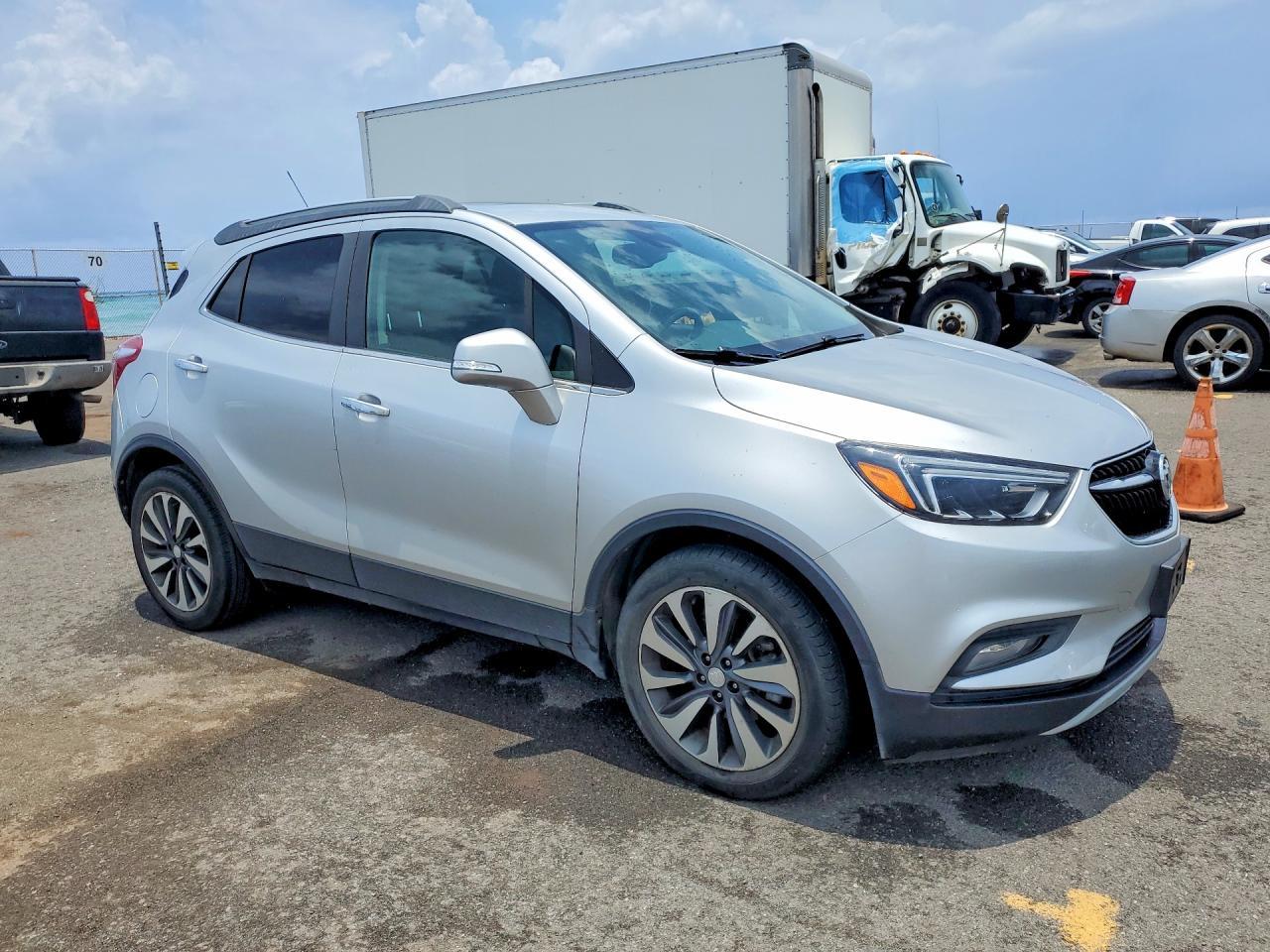 2018 Buick Encore Essence - Фото 4