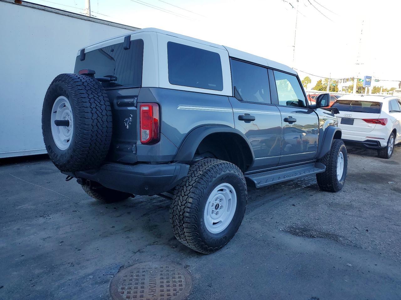 2025 Ford Bronco Heritage - Фото 3
