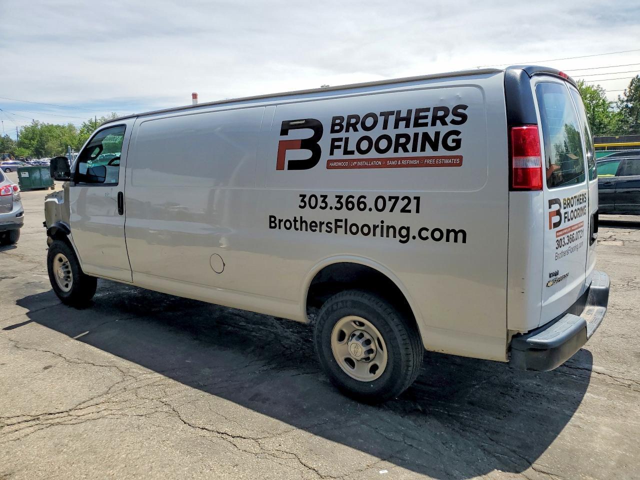 2018 Chevrolet Express G2500 - Фото 2