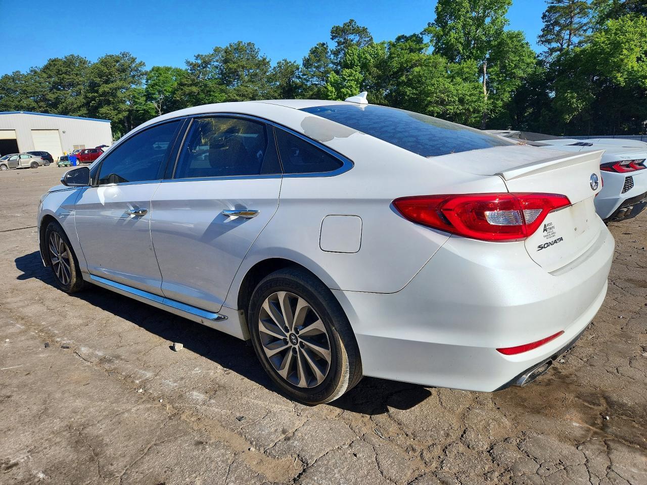 2017 Hyundai Sonata Sport - Фото 2