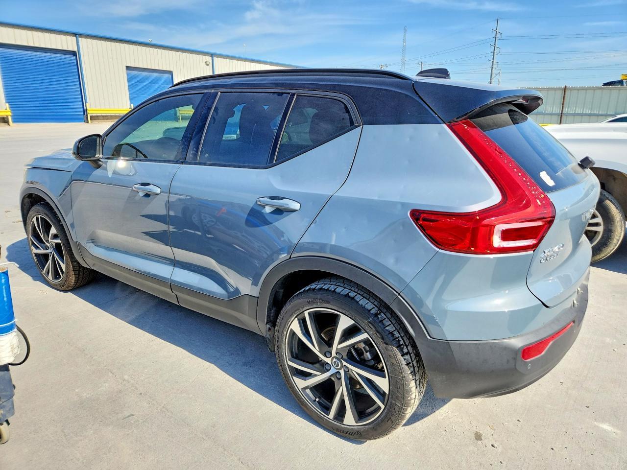 2021 Volvo Xc40 T5 R-Design - Фото 2