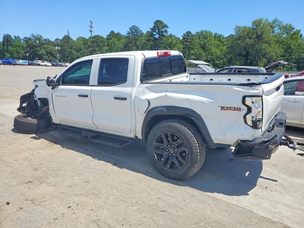2024 Chevrolet Colorado Trail Boss - Фото 2