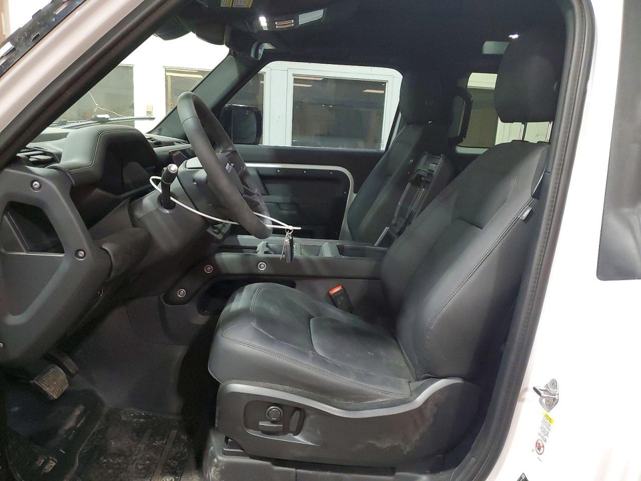 2025 Land Rover Defender 90 X-Dynamic Se - Фото 7