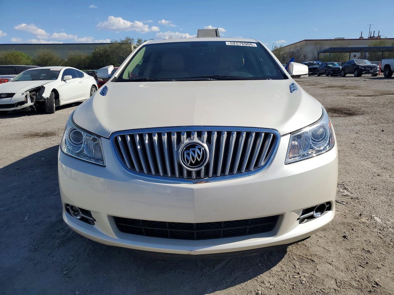 2010 Buick Lacrosse - Image 5