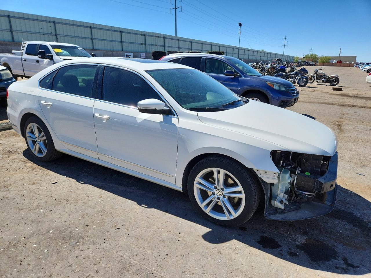 2015 Volkswagen Passat Sel - Фото 4