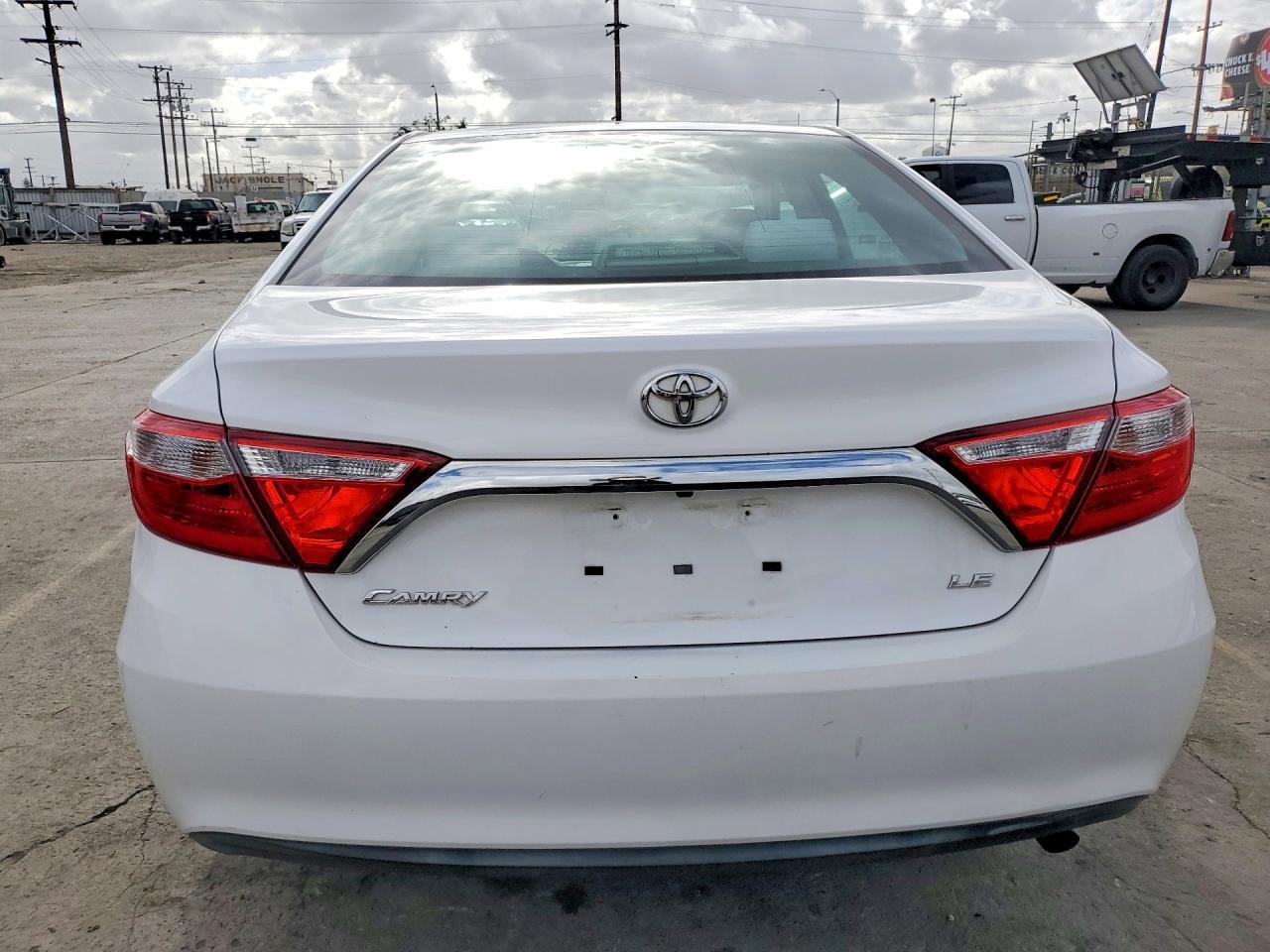 2015 Toyota Camry Le - Image 6
