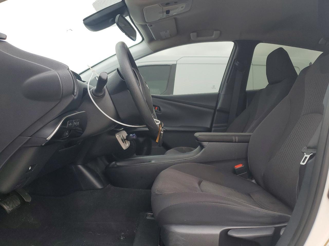 2018 Toyota Prius Two - Image 7