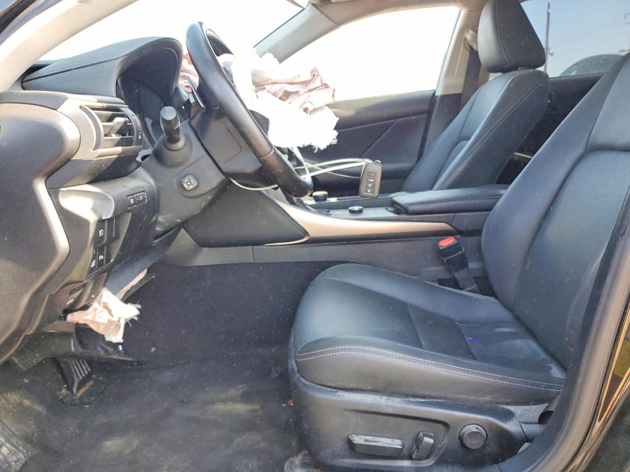 2020 Lexus Is 300 Premium - Image 7