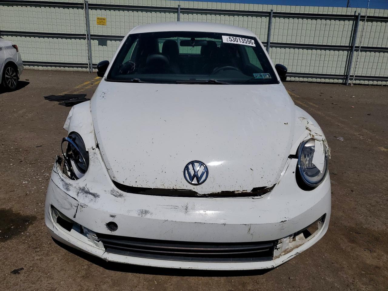 2015 Volkswagen Beetle 1.8T - Image 5