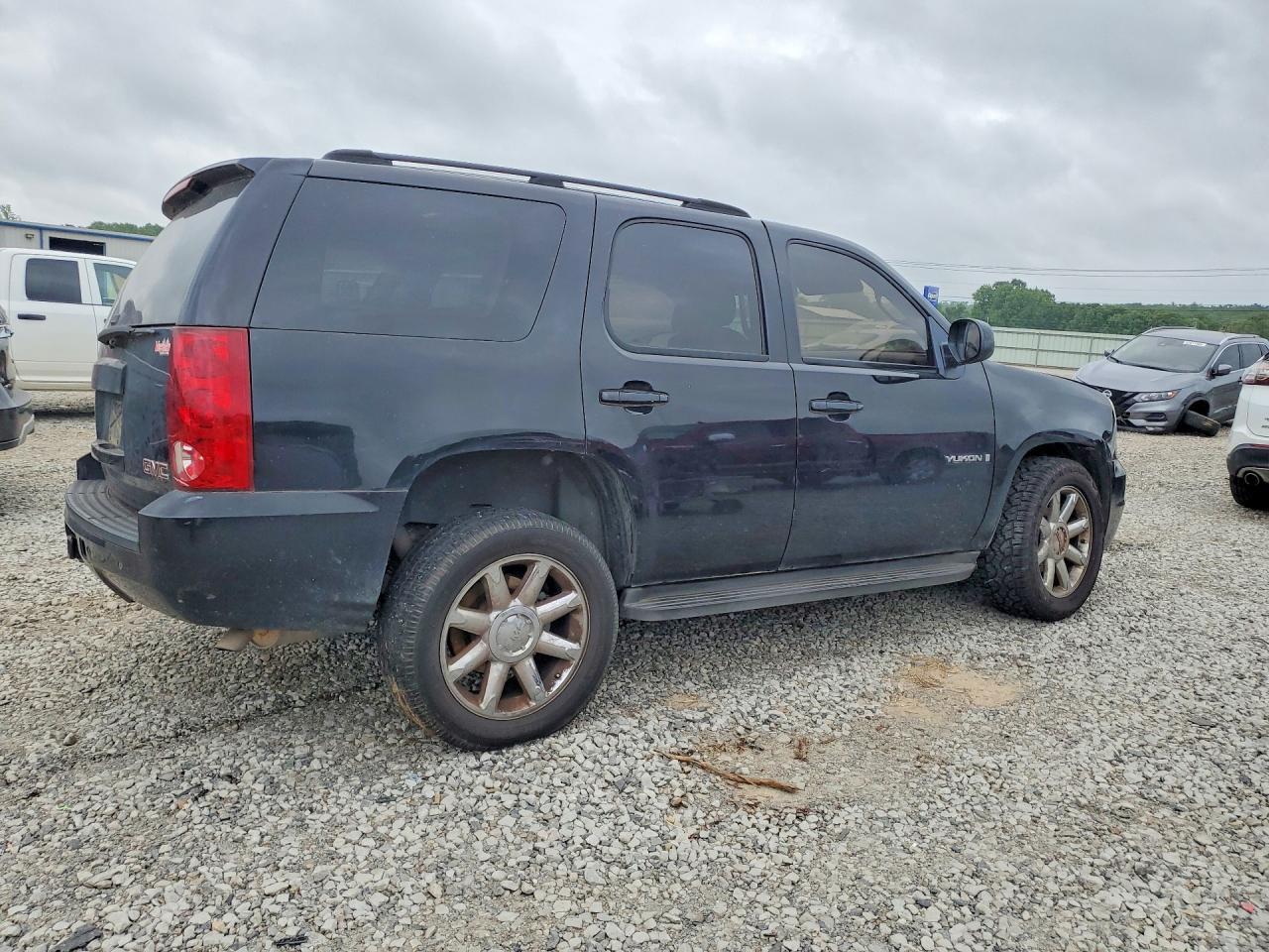 2007 GMC Yukon - Фото 3
