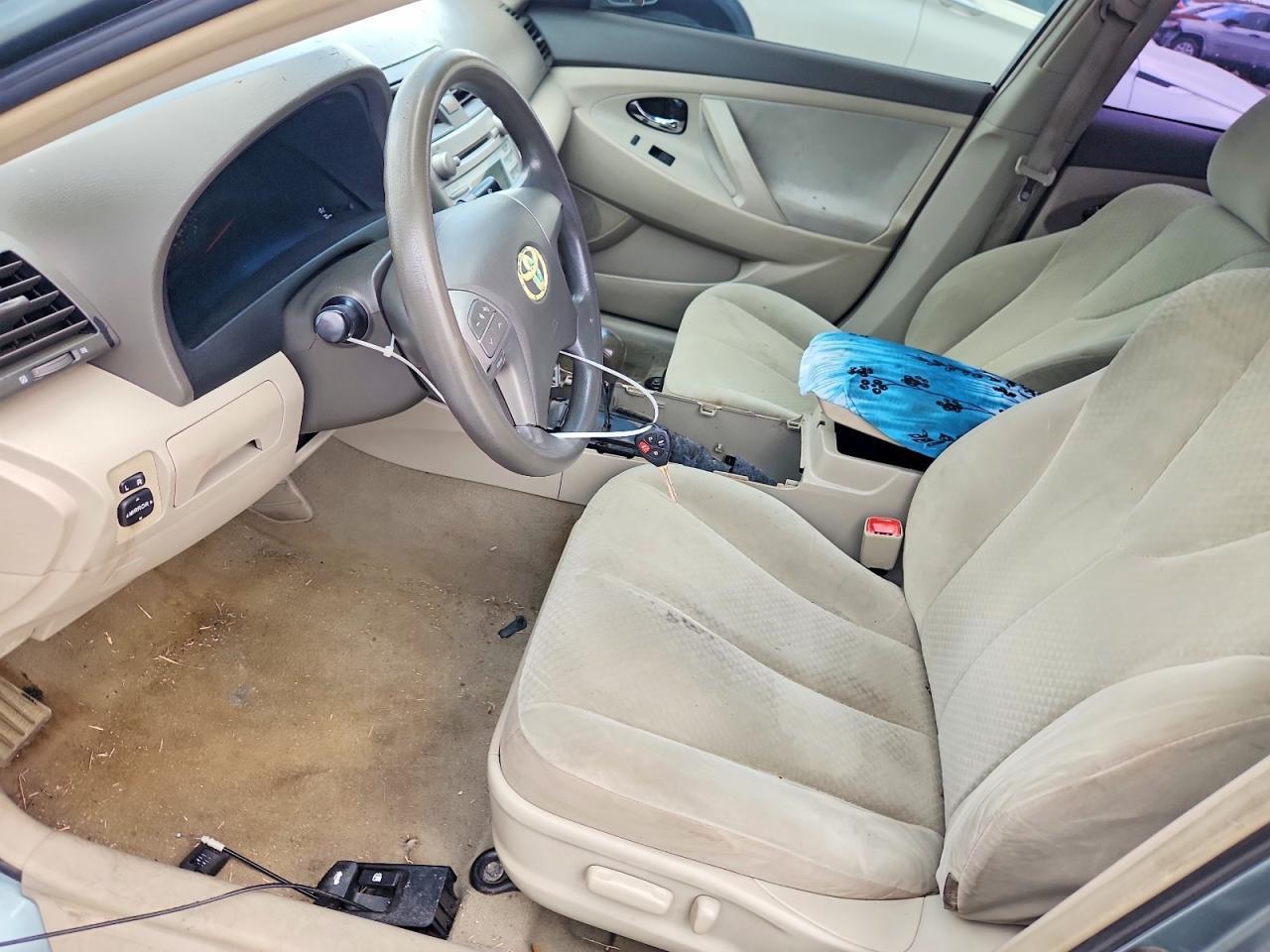 2009 Toyota Camry Le - Фото 7