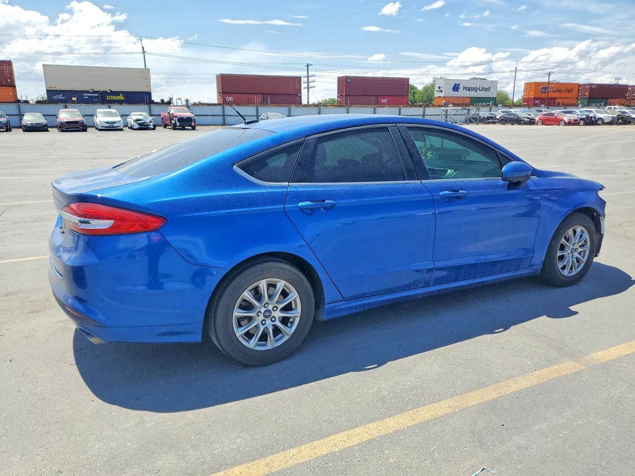 2017 Ford Fusion S - Фото 3