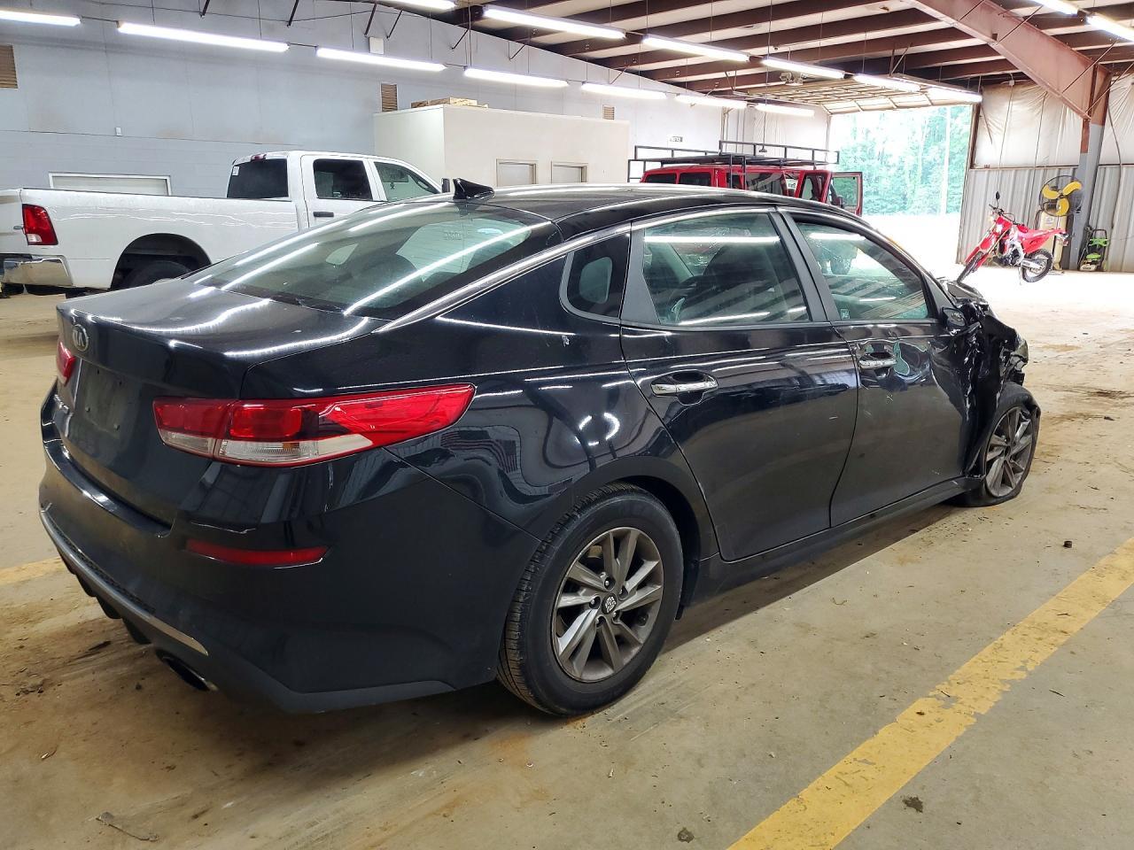 2020 Kia Optima Lx - Фото 3