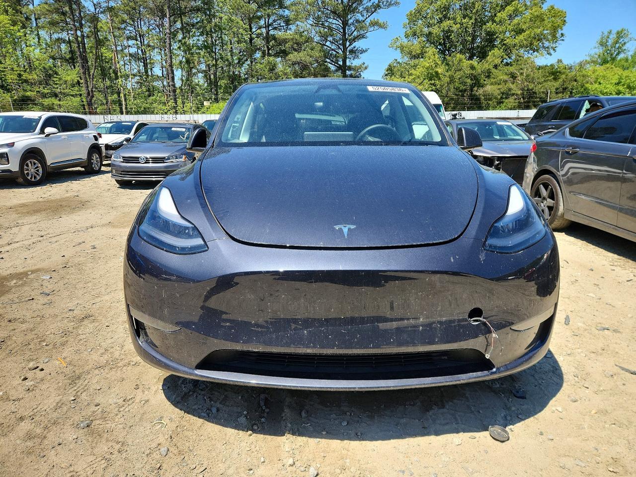 2024 Tesla Model Y - Image 5