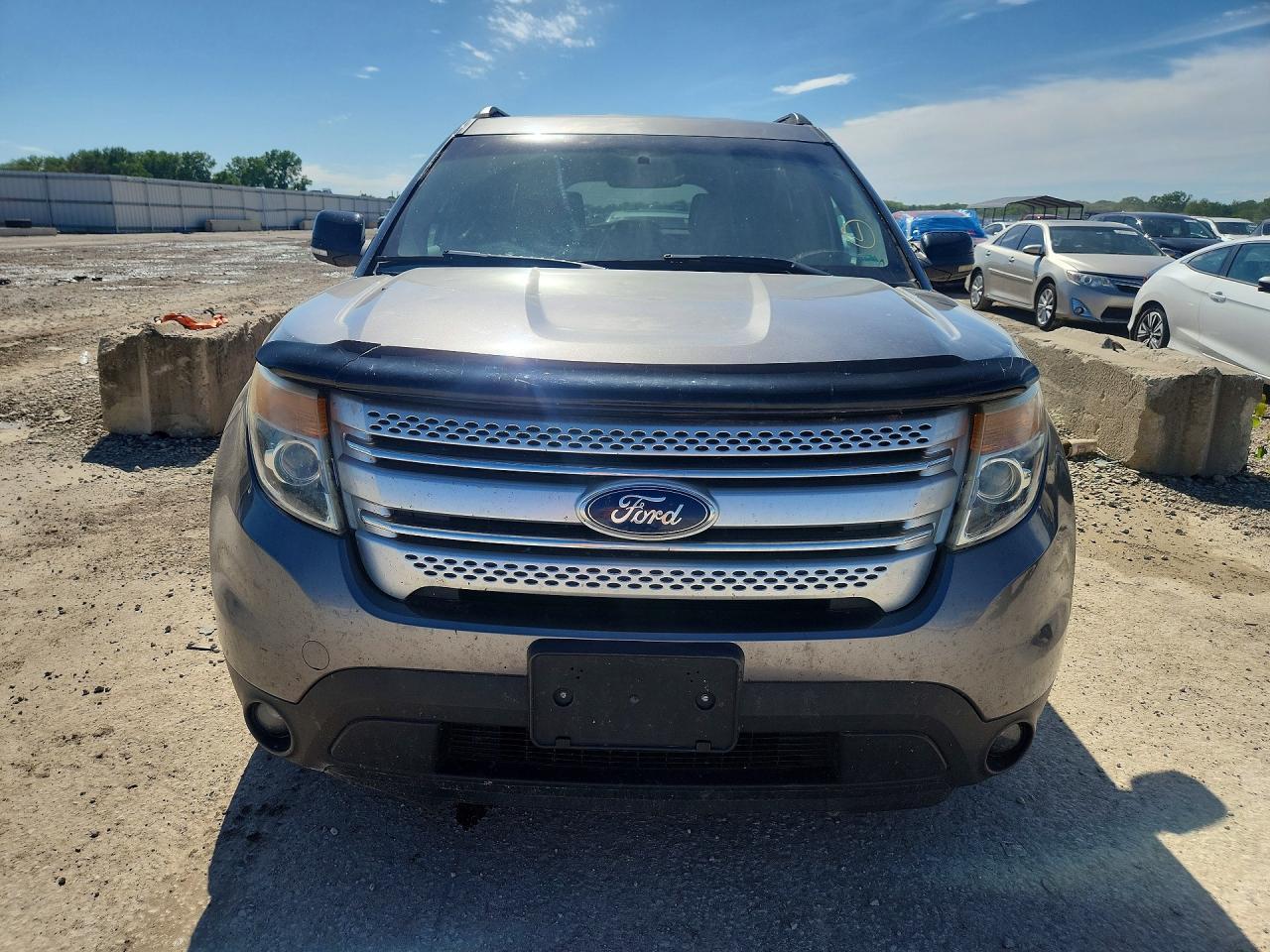 2012 Ford Explorer Xlt - Image 5