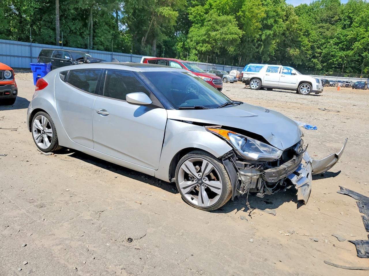 2012 Hyundai Veloster - Фото 4