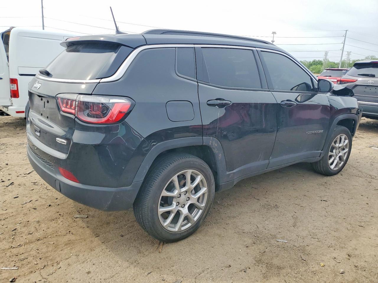 2024 Jeep Compass Latitude Lux - Фото 3