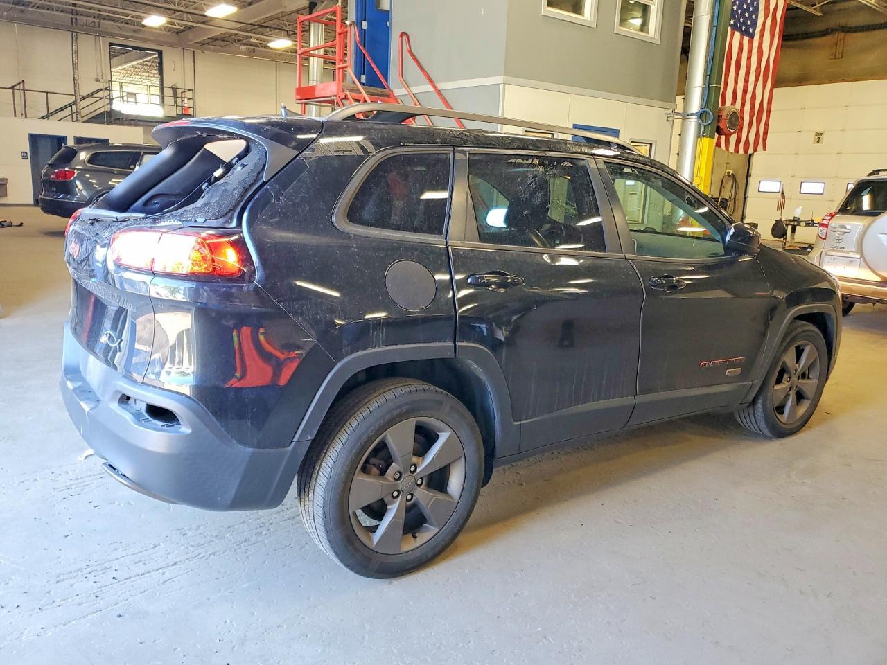 2016 Jeep Cherokee Latitude - Фото 3