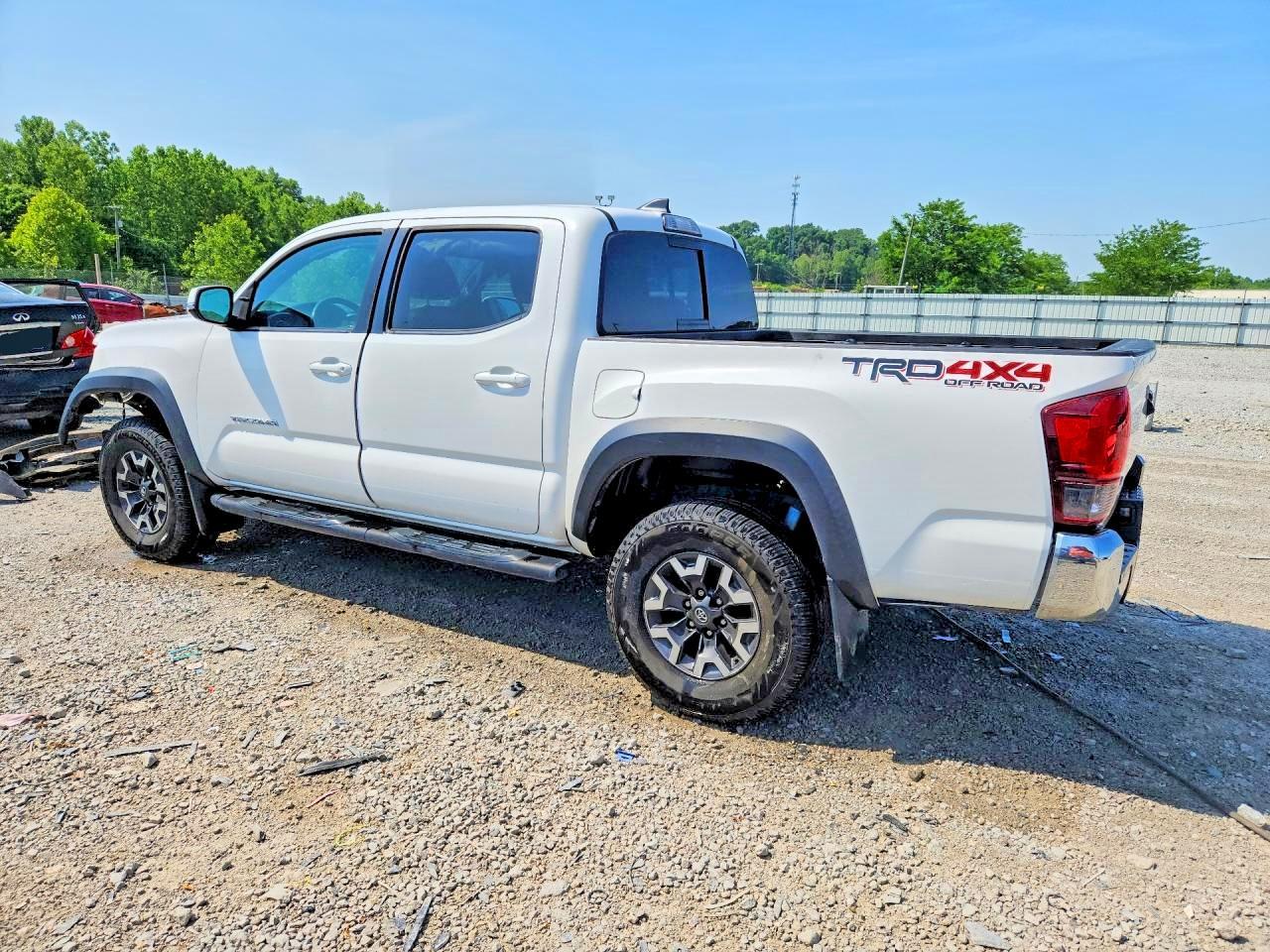 2019 Toyota Tacoma Trd Off-Road - Фото 2