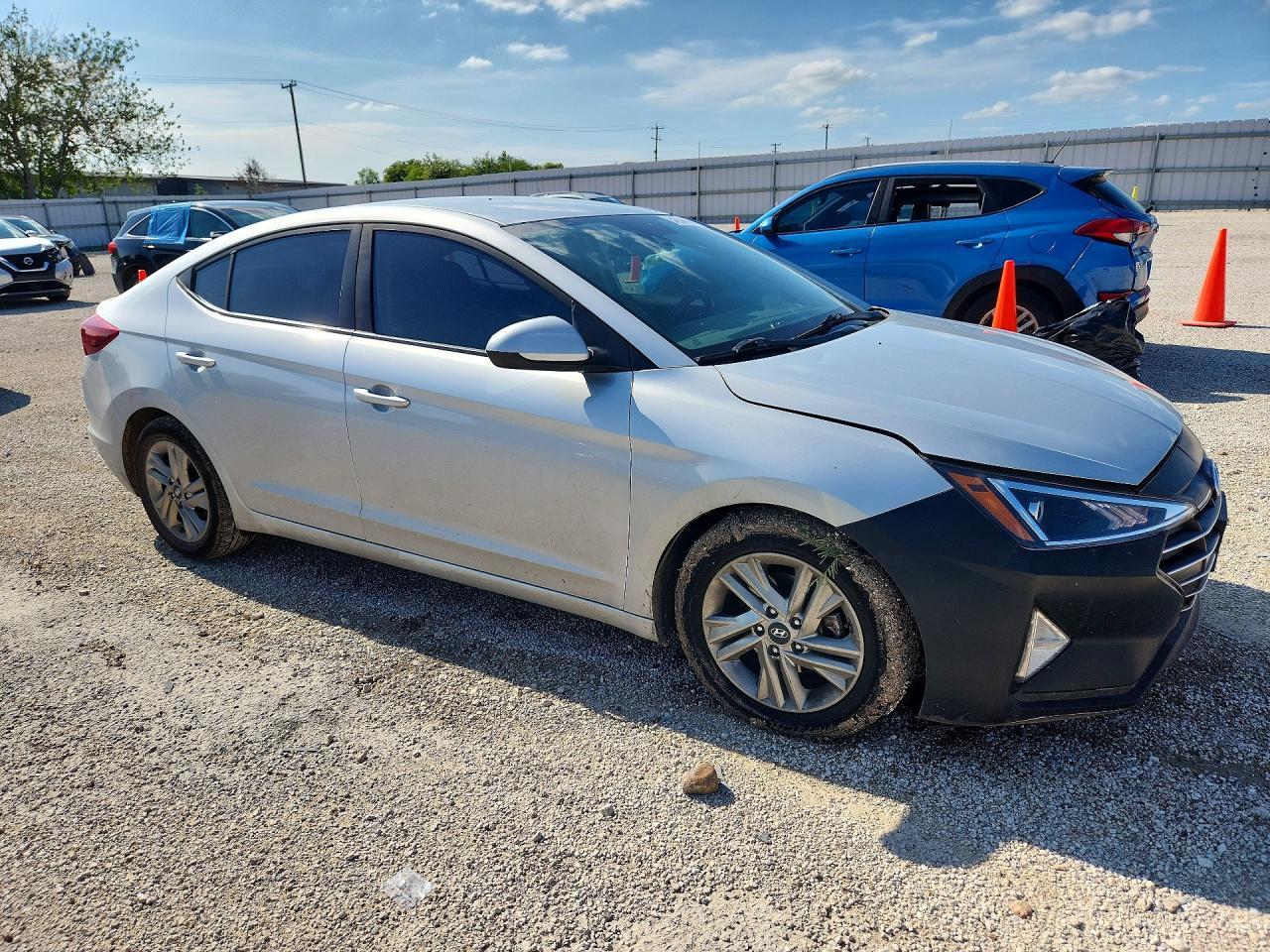 2019 Hyundai Elantra Sel - Фото 4