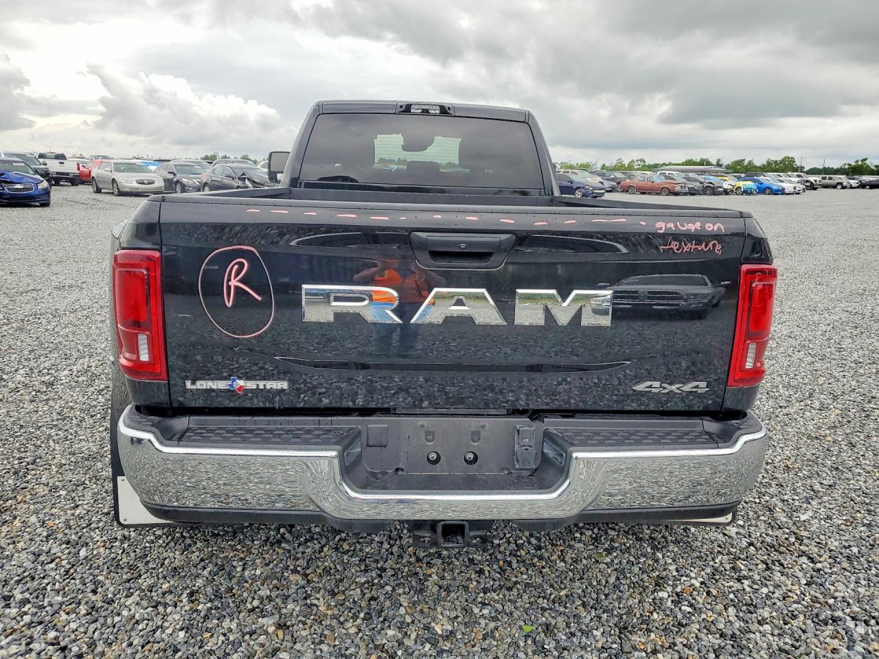 2025 Ram 3500 Big Horn - Фото 6