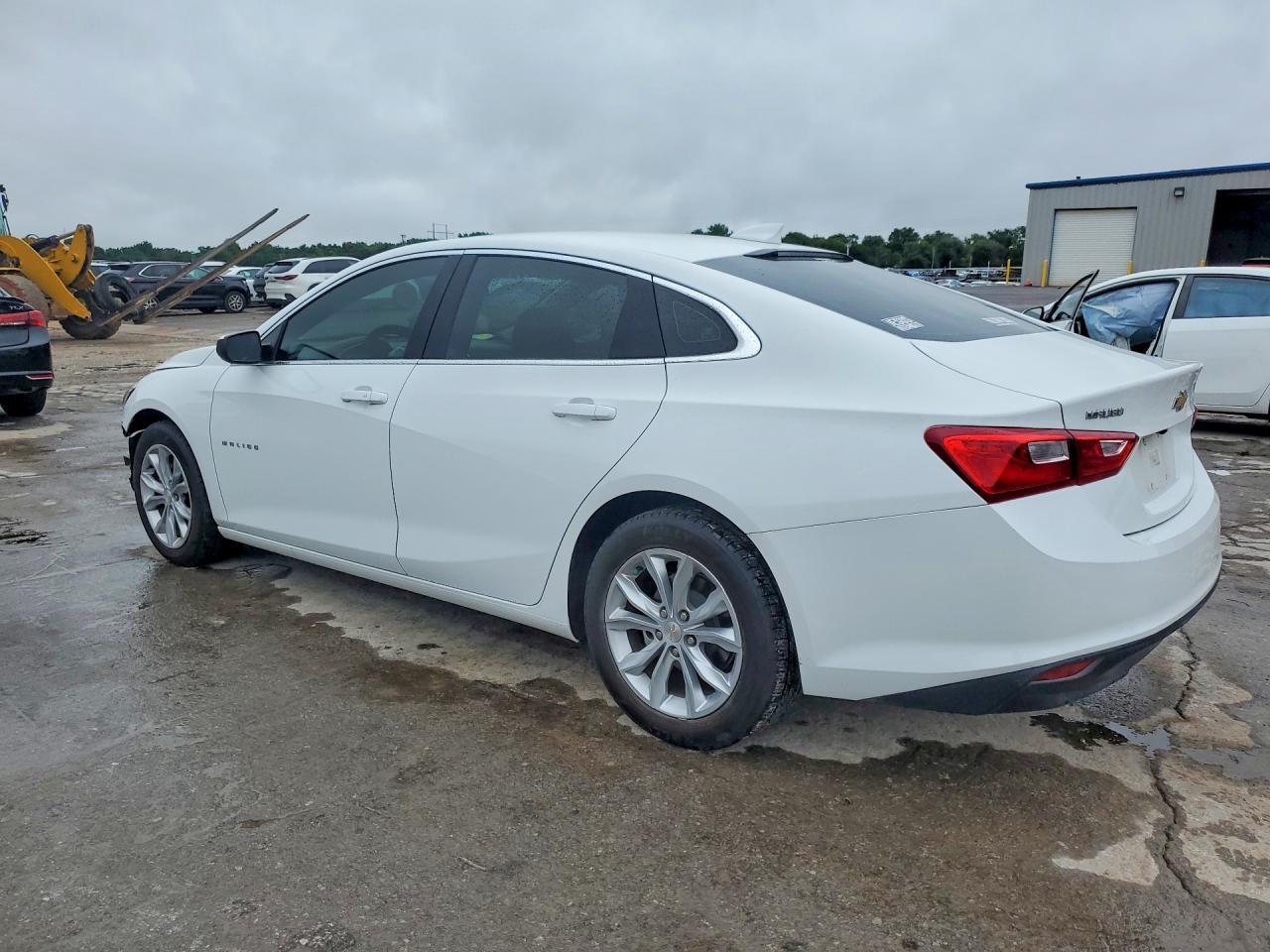 2023 Chevrolet Malibu - Фото 2