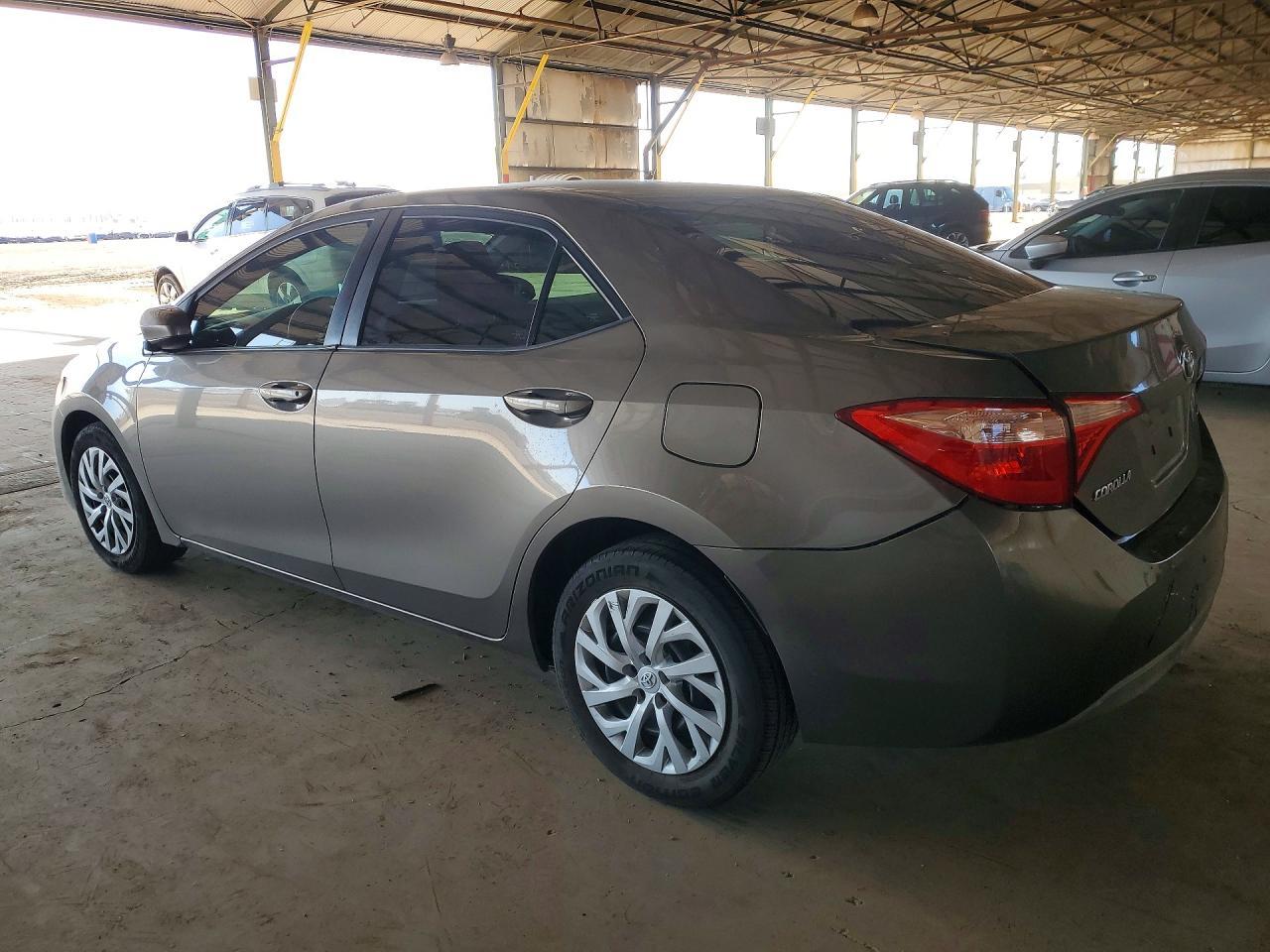 2019 Toyota Corolla Le - Фото 2