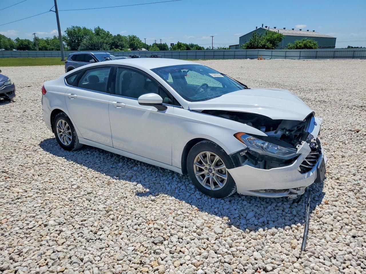 2017 Ford Fusion S - Image 4