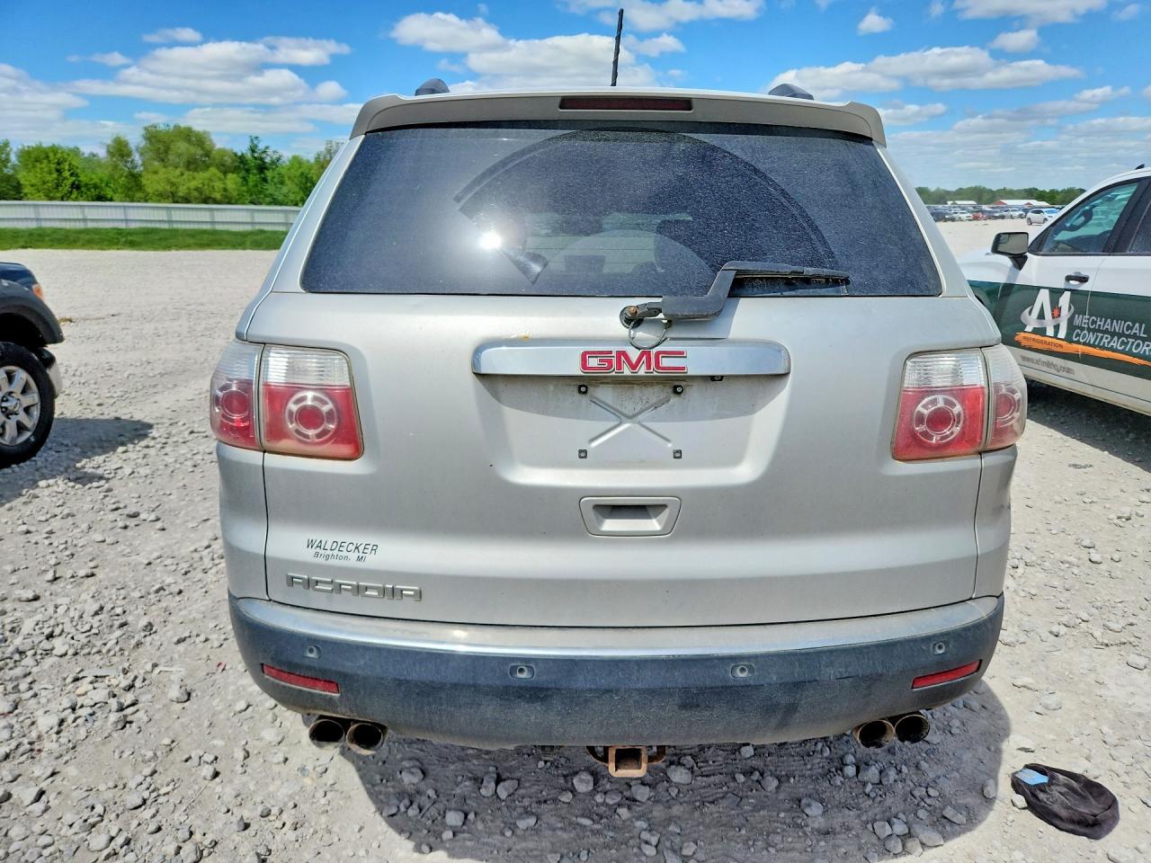 2011 GMC Acadia Sle - Image 6