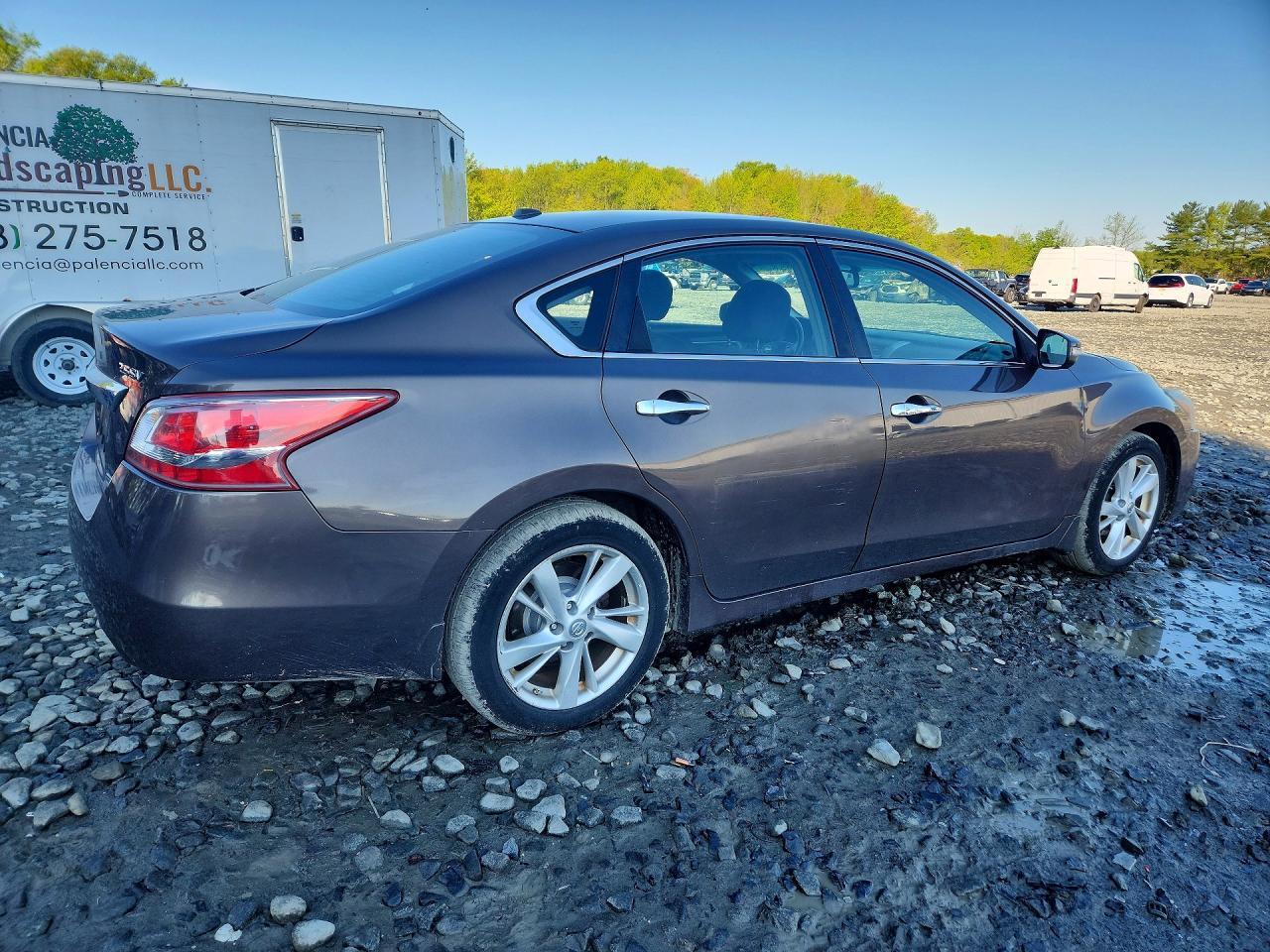 2013 Nissan Altima 2.5 - Image 3