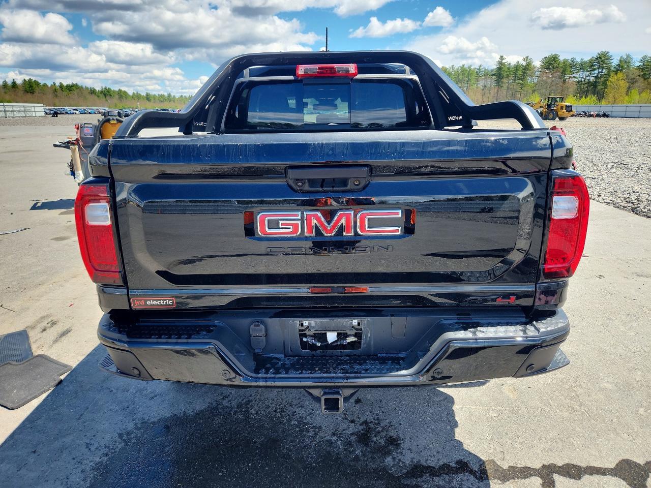 2025 GMC Canyon At4 - Фото 6