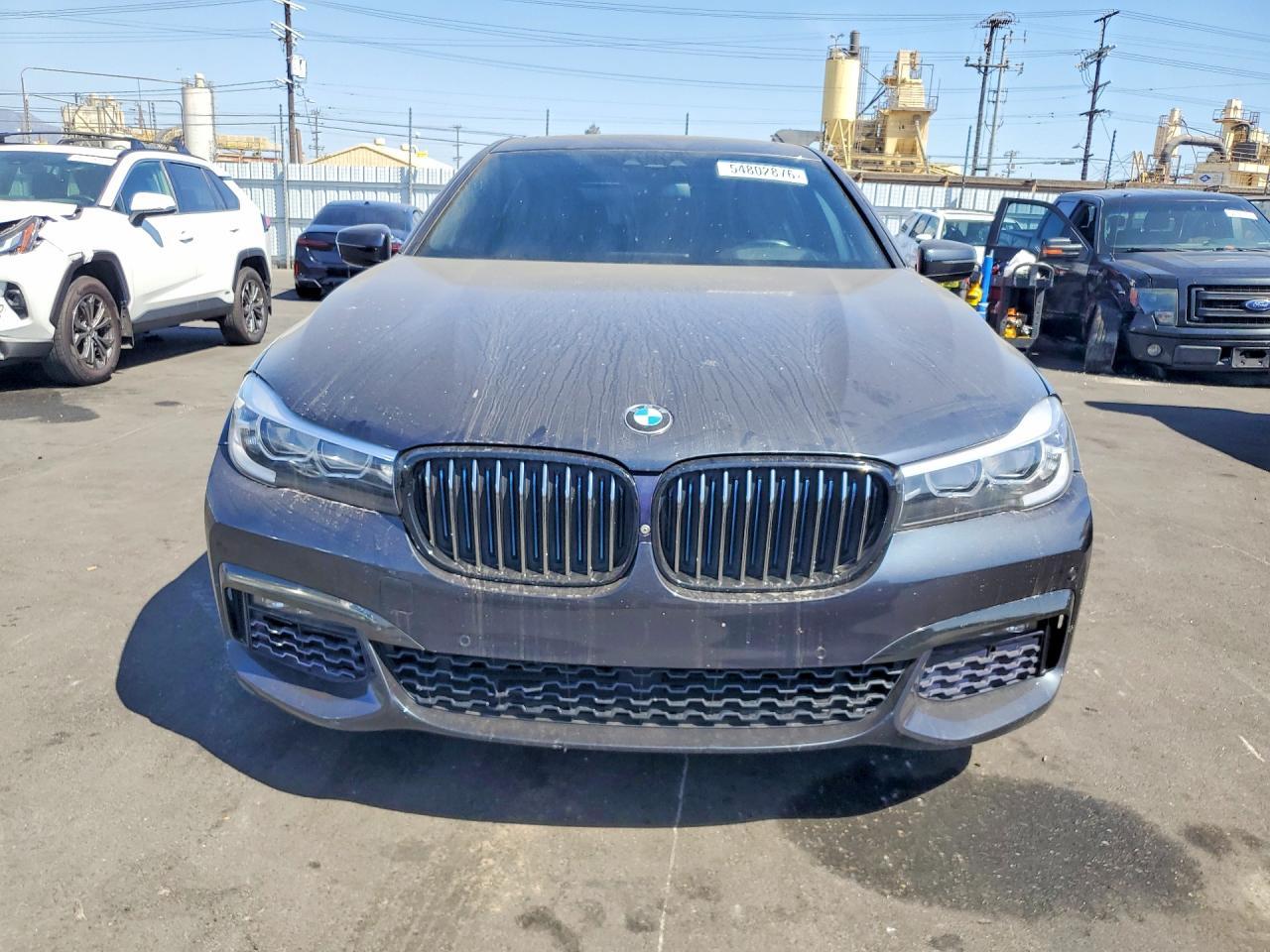 2018 BMW 740 Xe - Image 5