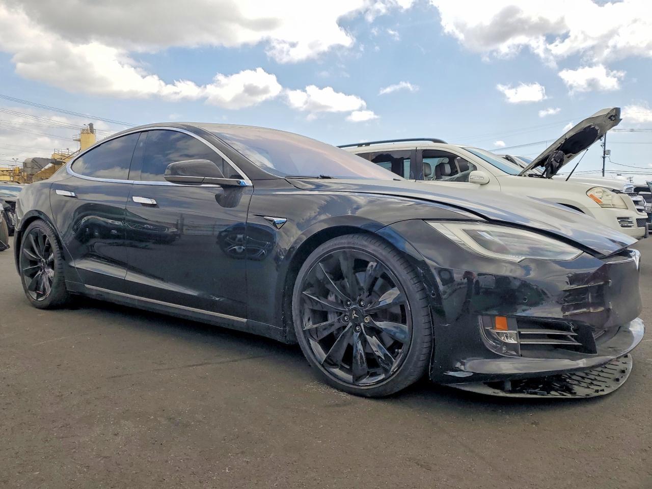 2018 Tesla Model S - Фото 4