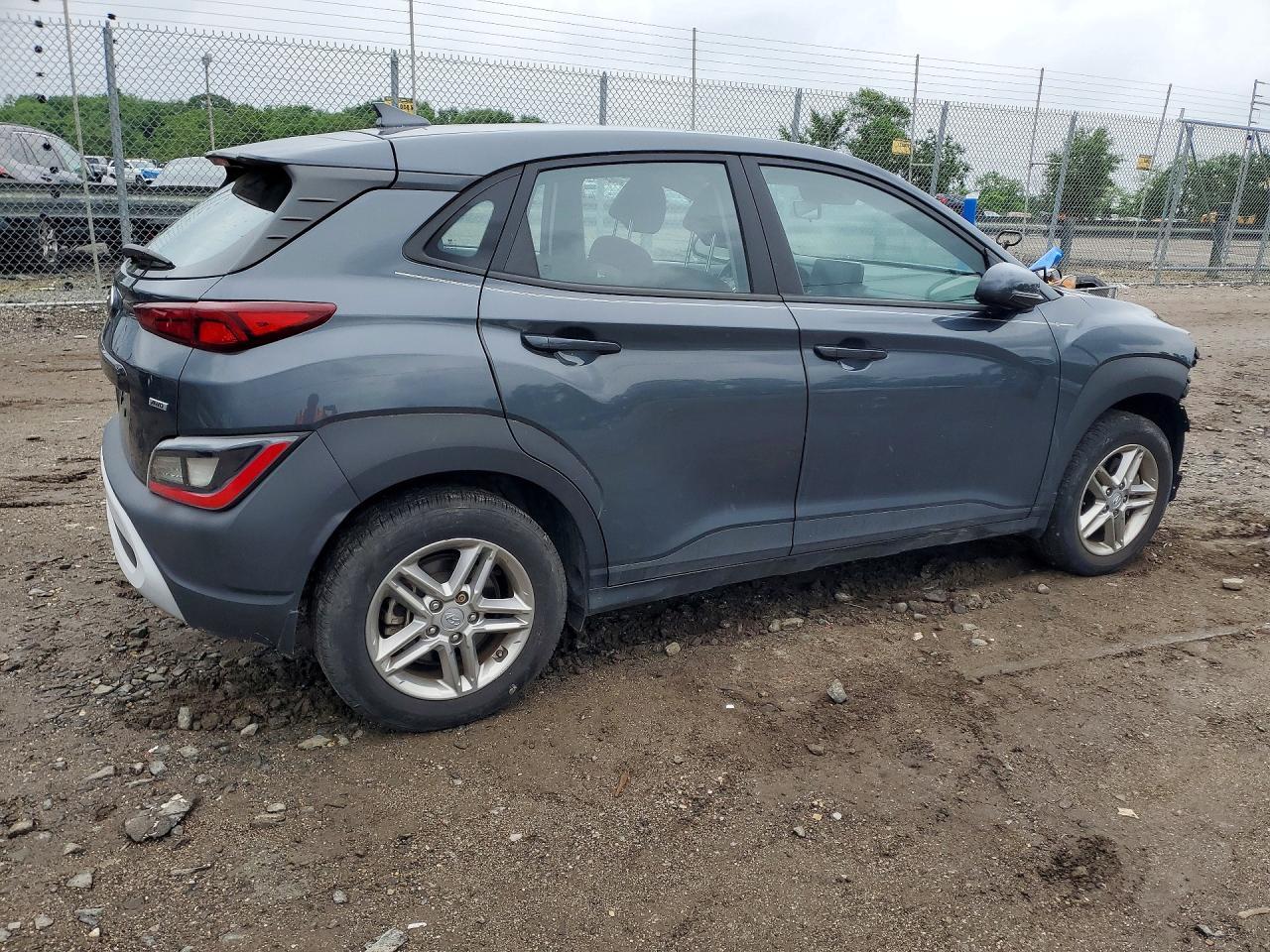 2022 Hyundai Kona Se - Image 3