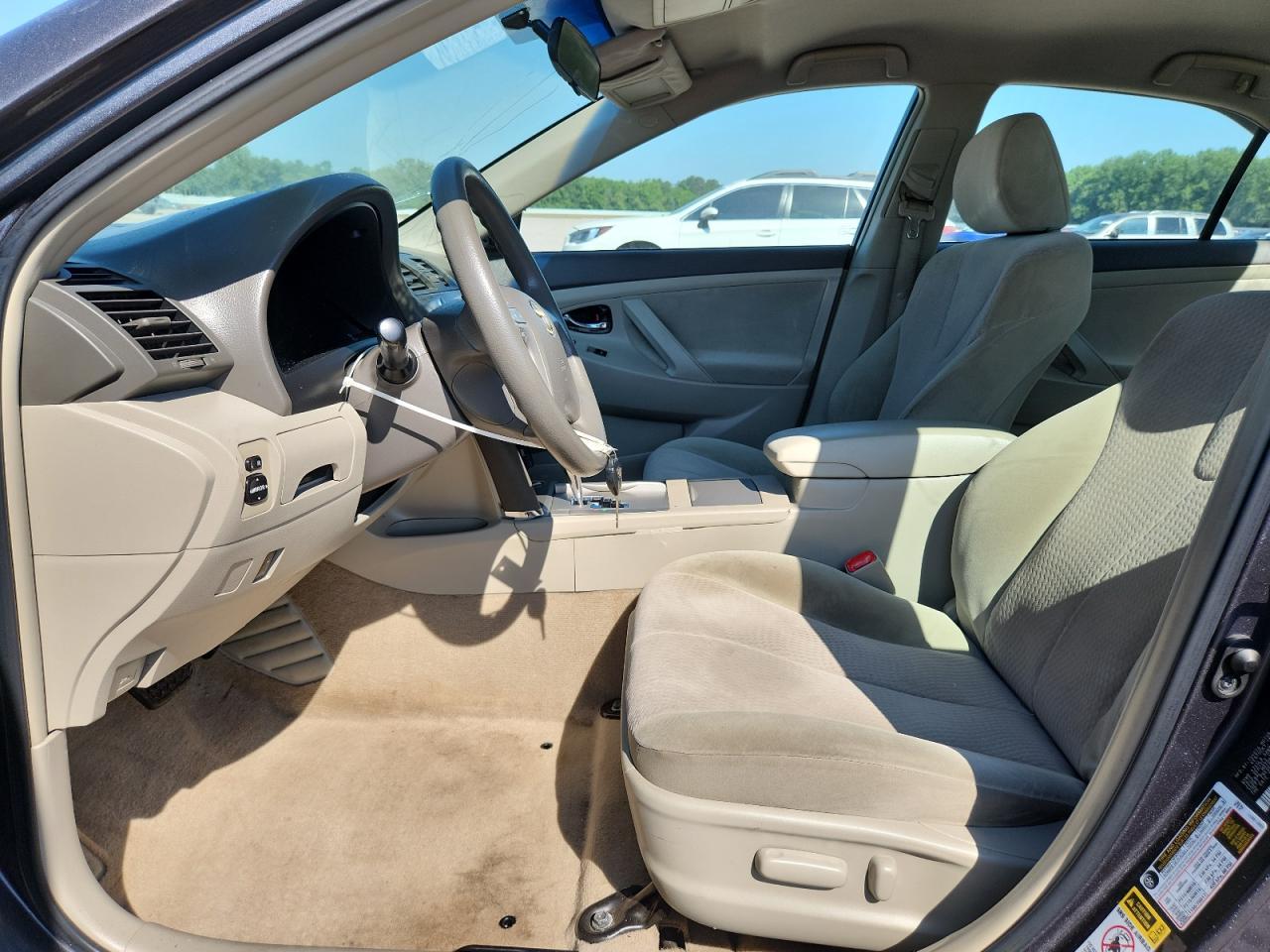 2011 Toyota Camry Le - Фото 7