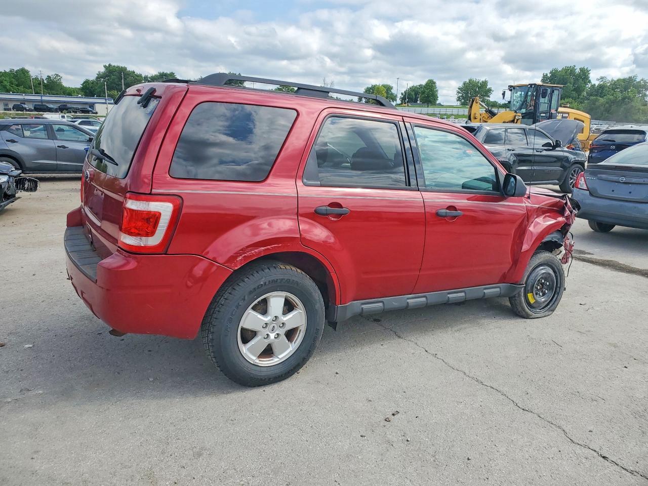 2011 Ford Escape Xlt - Фото 3