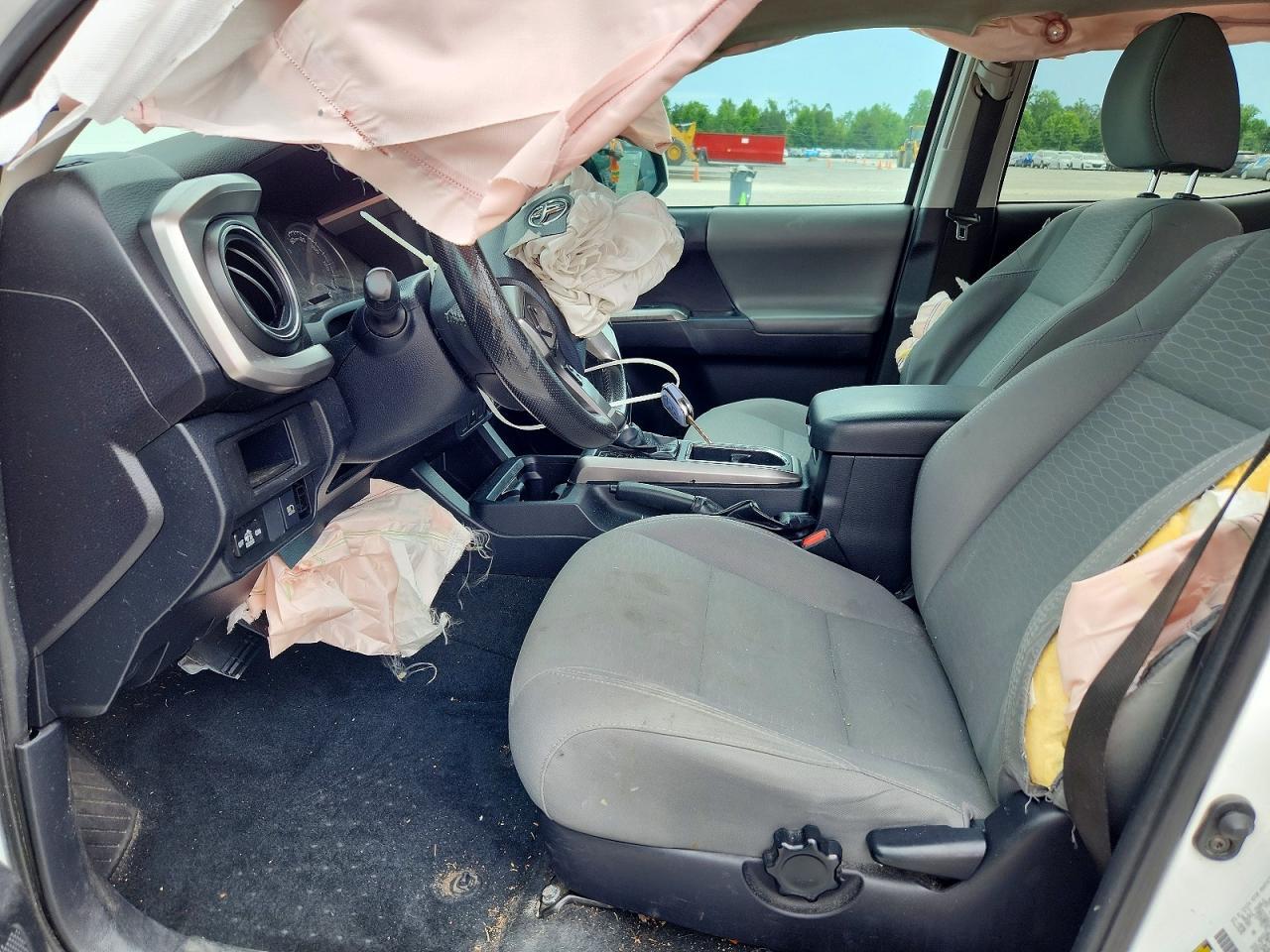 2019 Toyota Tacoma Sr5 V6 - Image 7