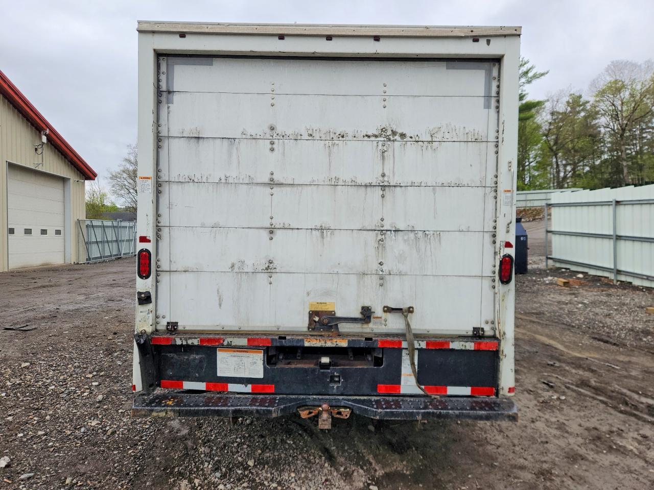 2017 Ford E350 Box Truck - Image 6