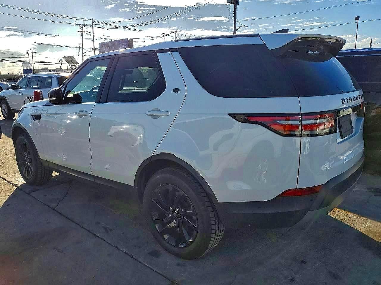 2017 Land Rover Discovery Hse - Фото 2