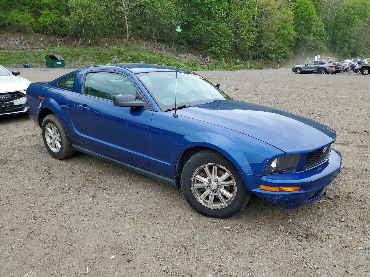 2008 Ford Mustang - Image 4