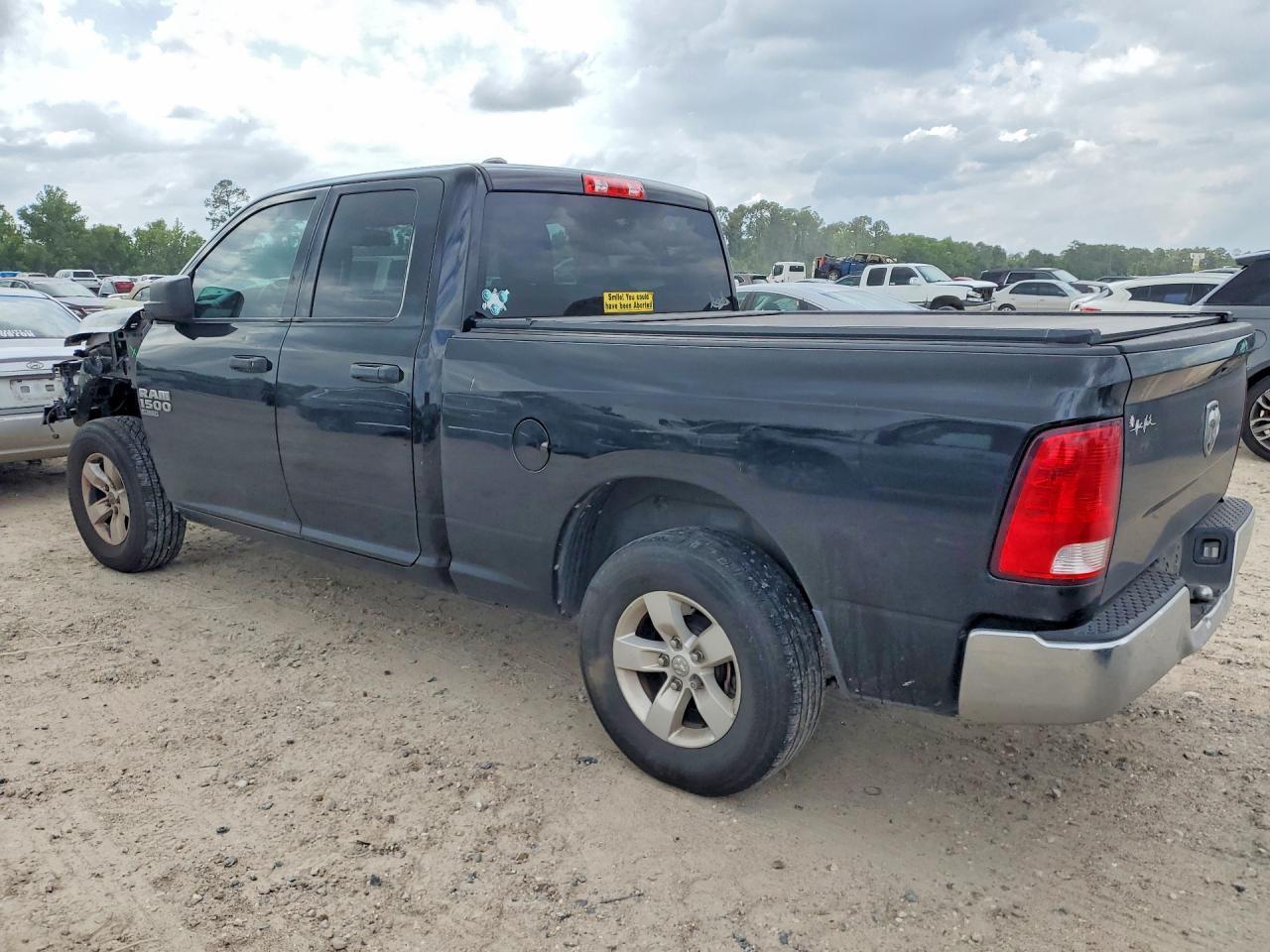 2022 Ram 1500 Classic - Фото 2