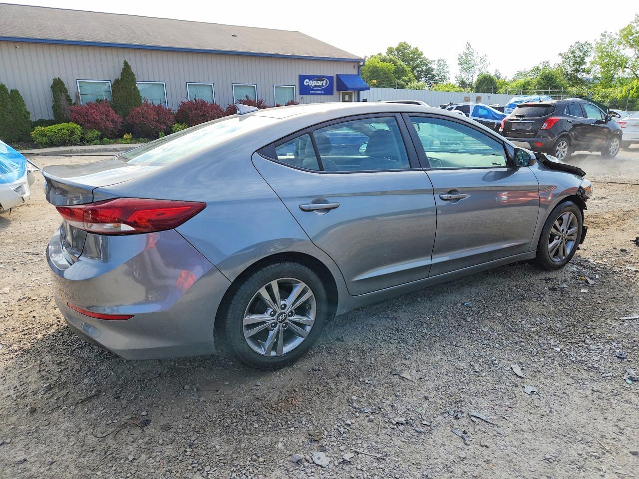 2017 Hyundai Elantra Se - Image 3