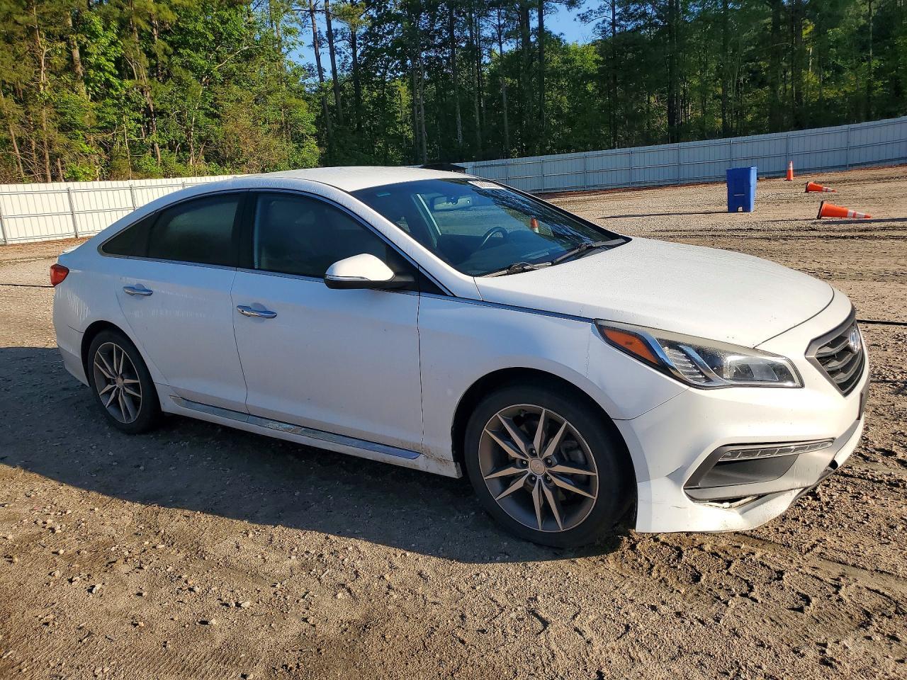 2015 Hyundai Sonata Sport 2.0T - Фото 4