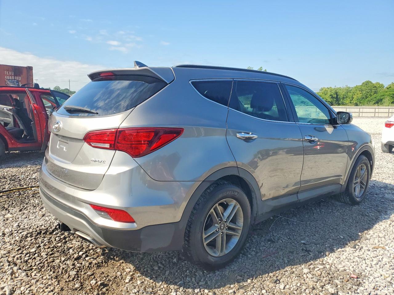2018 Hyundai Santa Fe Sport 2.4L - Image 3