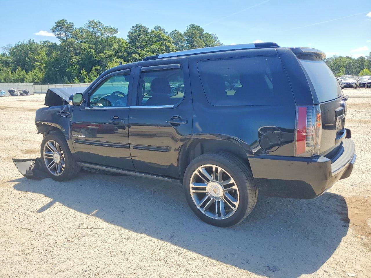 2013 Cadillac Escalade Premium - Image 2