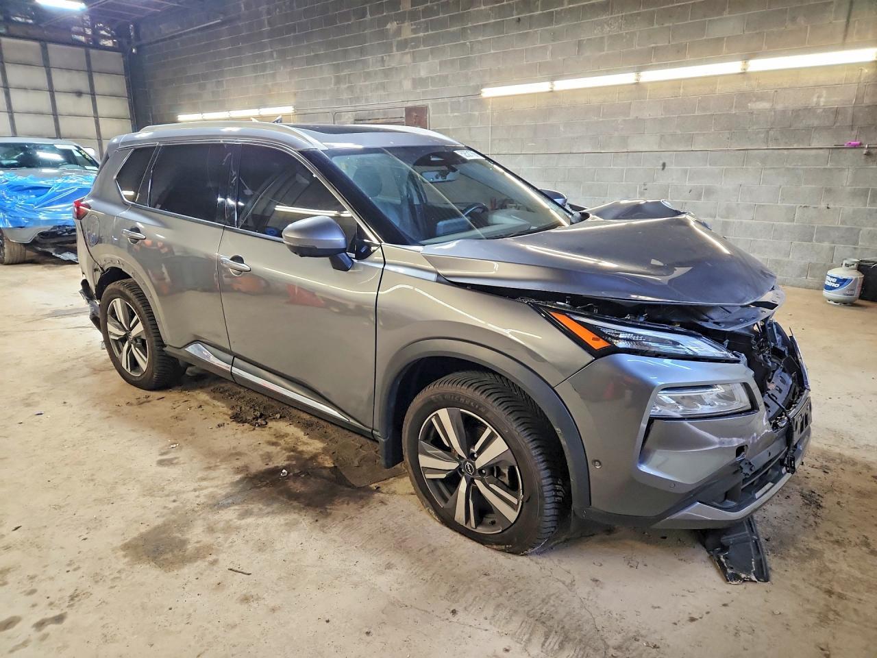 2023 Nissan Rogue Sl - Image 4