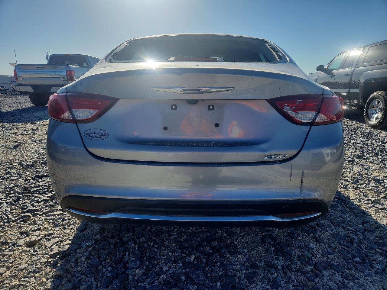 2016 Chrysler 200 Limited - Image 6