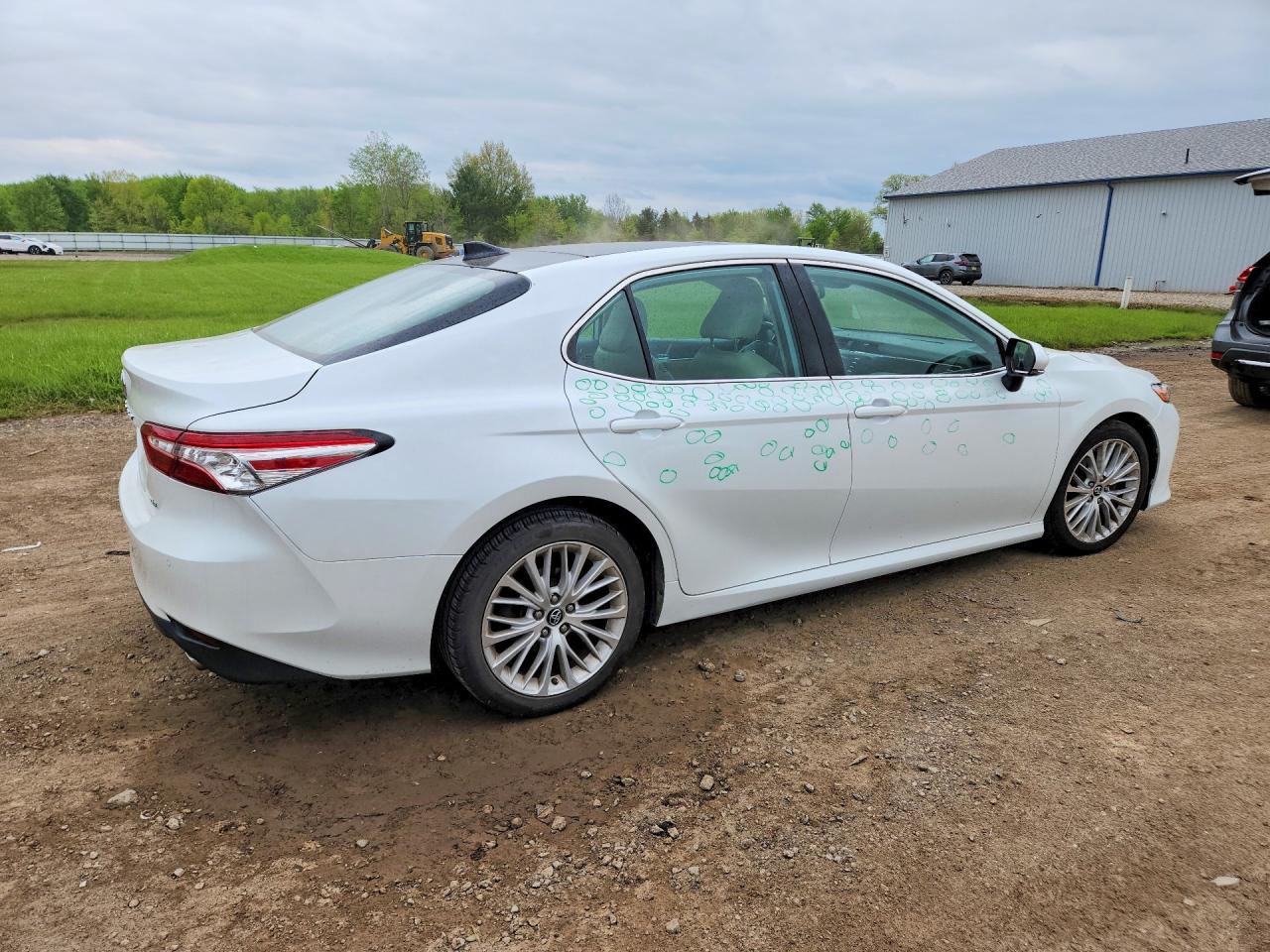 2019 Toyota Camry Xle - Фото 3